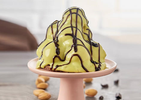 Antep Fıstıklı Profiterol Pasta