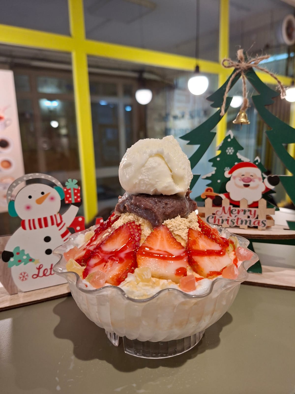 1 Kişi Kırmızı Fasulye & Meyve Bingsu